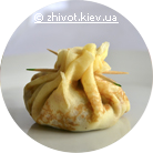 Pancake bags with chicken and mushroom julienne