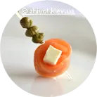 Шпажка з лососем фетою та каперсами