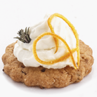 Cookies with cheese mousse and orange peel