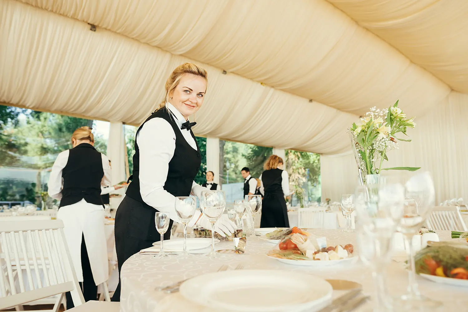 Живот-кейтерінг, випускний вечір університету Богомольця, вітальний фуршет та банкет