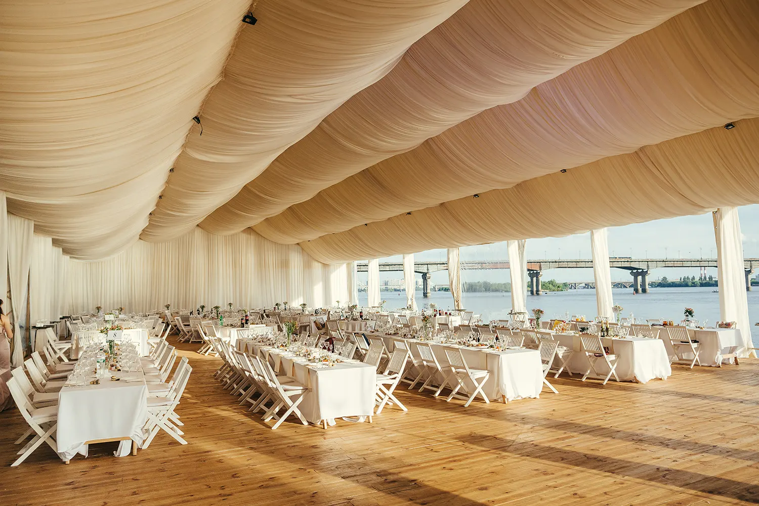 Живот-кейтерінг, випускний вечір університету Богомольця, вітальний фуршет та банкет