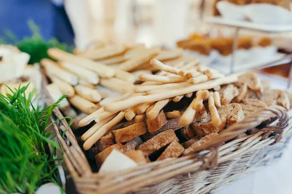 Живот-кейтерінг, фуршет та кава-брейки в Дипломатичній Академії